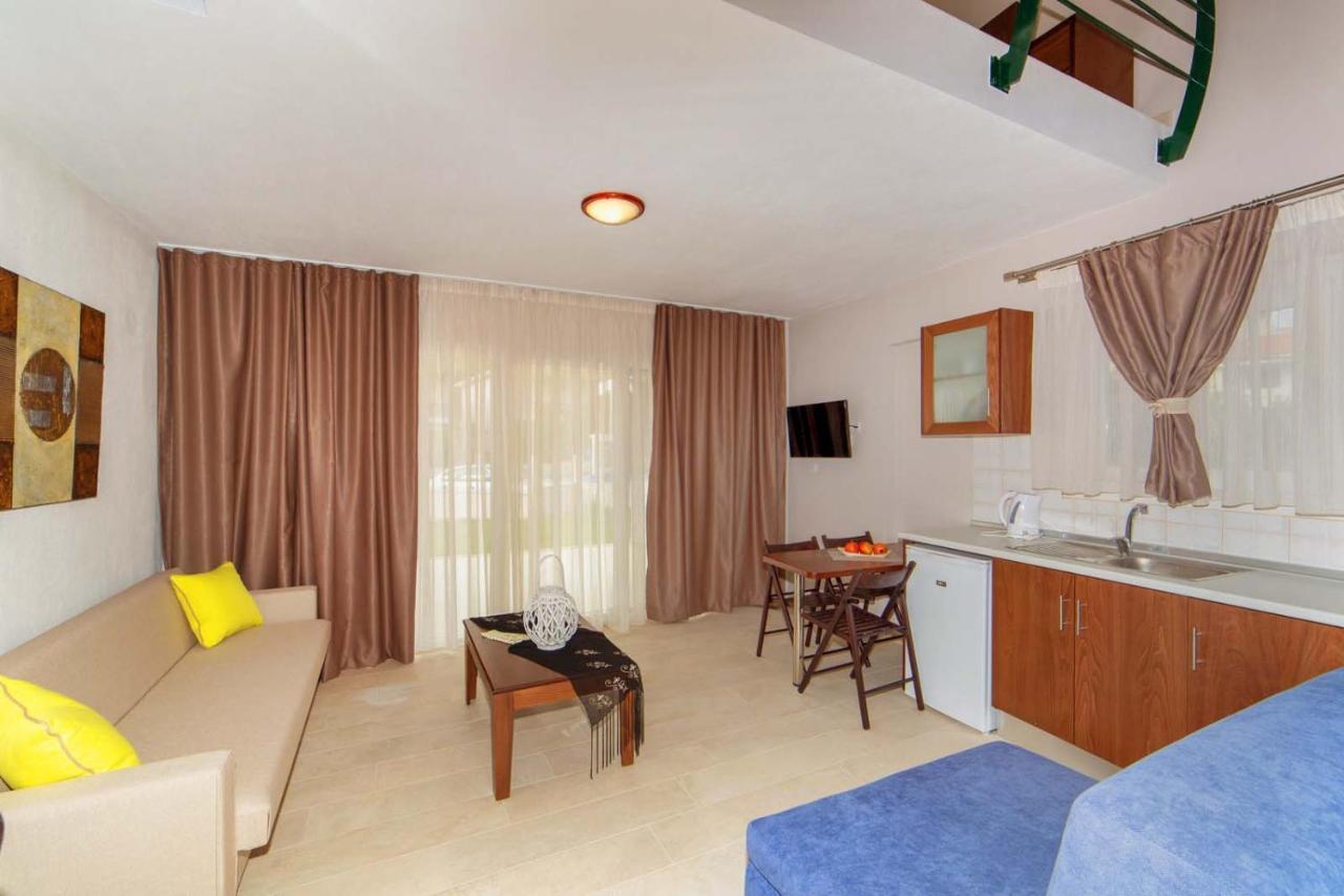 Erosaria Suites Никити Экстерьер фото